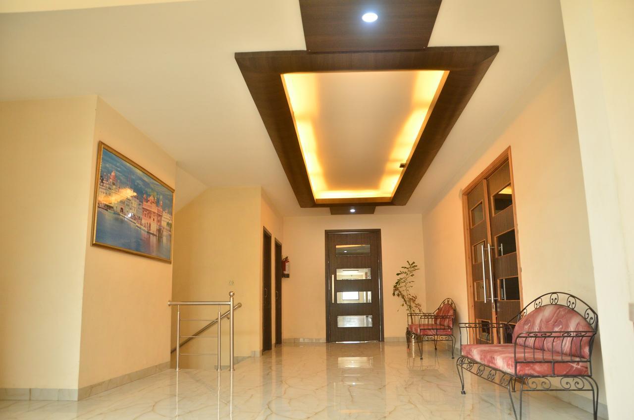 Hotel Milan Palace Amritsar Dış mekan fotoğraf