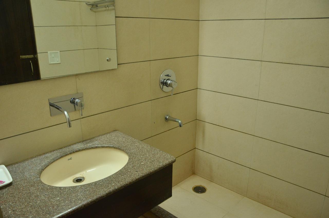 Hotel Milan Palace Amritsar Dış mekan fotoğraf