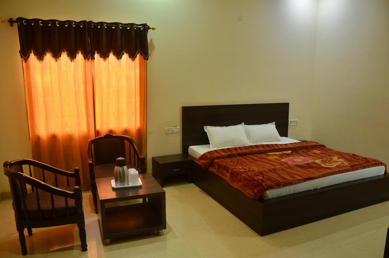 Hotel Milan Palace Amritsar Dış mekan fotoğraf
